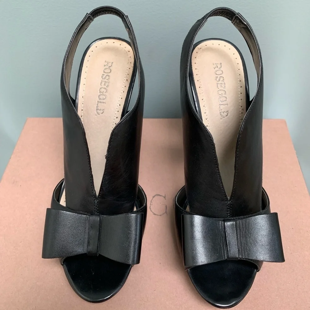 Rosegold black leather platforms